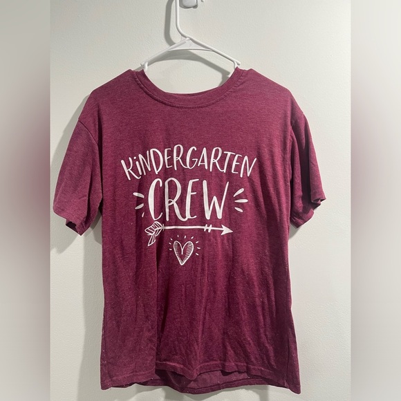 Tops - Kindergarten crew rose colored tshirt medium